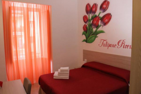 Отель B&B Flower's House  Неаполь